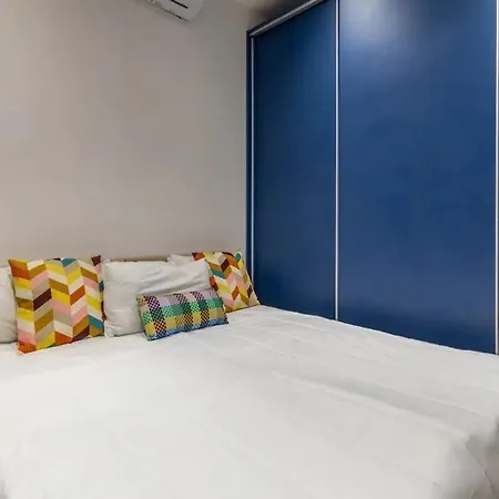 Maisonette In *